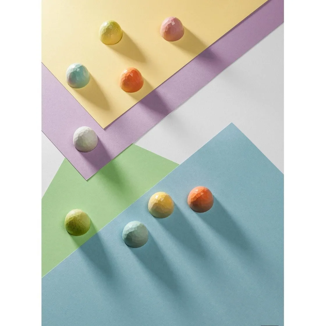 Chocolate World Bonbonvorm Kogel Facet (24x) 26x22mm* Bonbonvormen