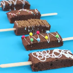 BrandNewCake Lolly / IJsstokjes Hout 11cm 50st.* Ijs En Dessert Verpakkingen|Bakhulpmiddelen