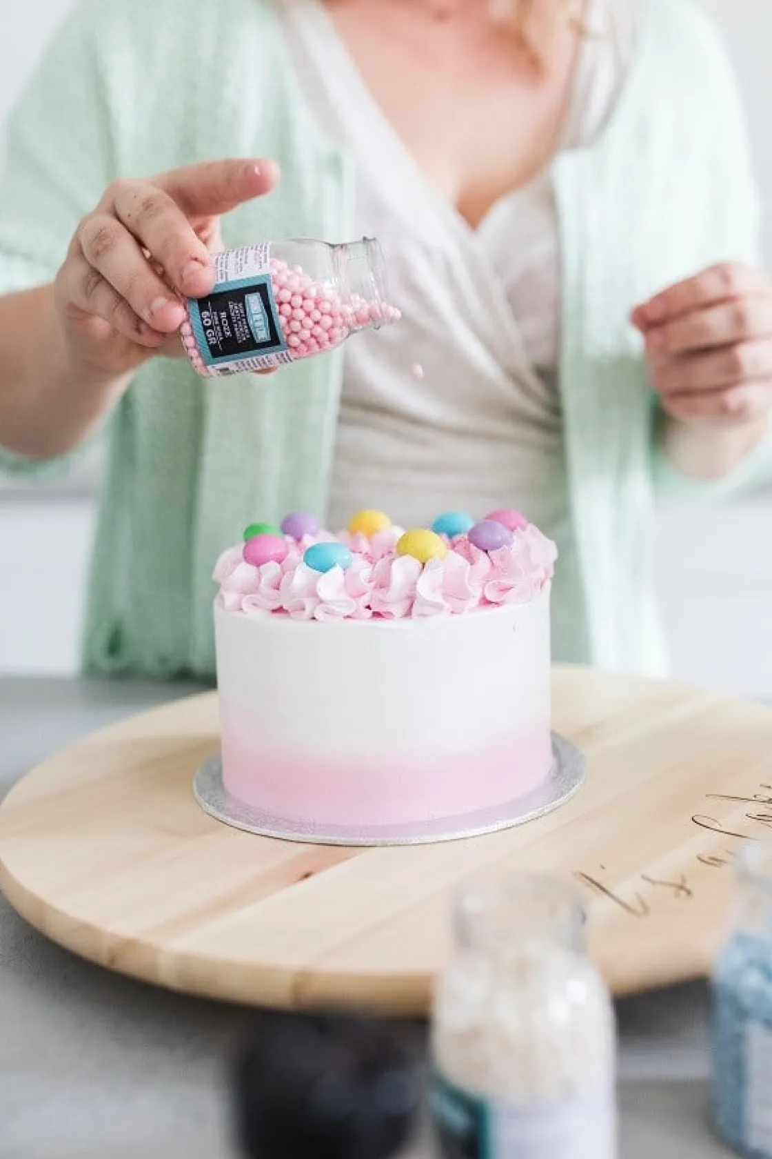 BrandNewCake Zachte Parels Roze 60gr.* Eetbare Strooisels