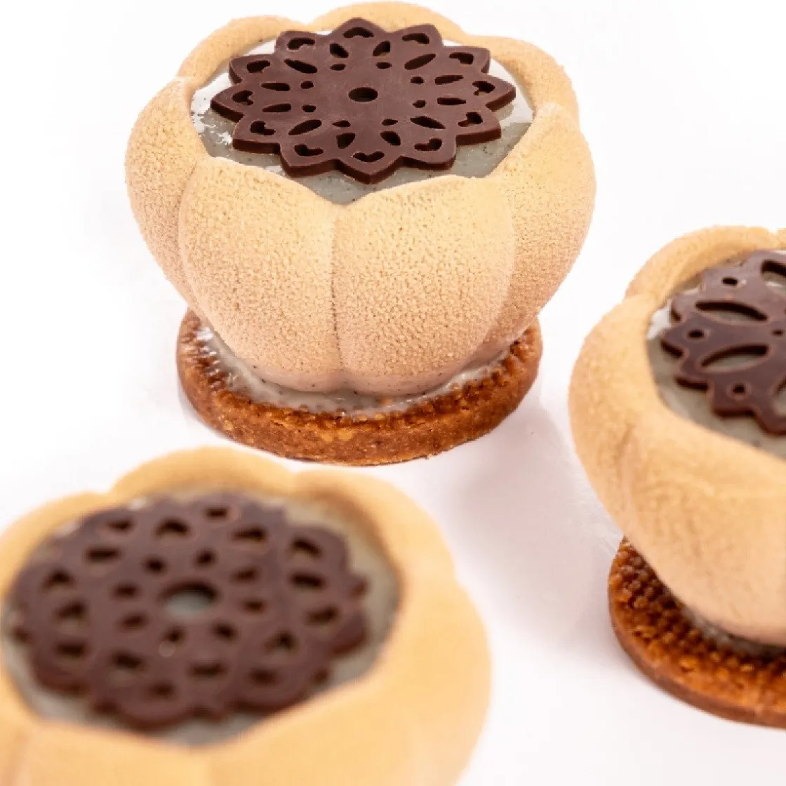 Dobla Chocoladedecoratie Lace Bloemen Puur (216 stuks)* Chocolade Decoraties|Chocolade Decoraties