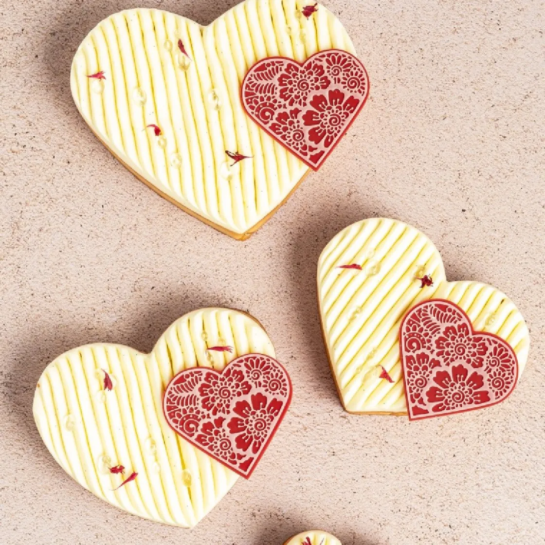 Dobla Chocoladedecoratie Lace Hart Rood / Wit (96 stuks)* Chocolade Decoraties|Chocolade Decoraties
