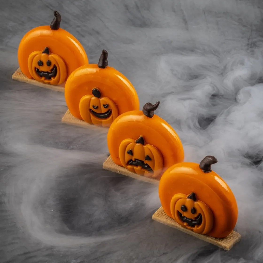 Dobla Chocoladedecoratie Pompoen Gezichten (90 stuks)* Figuur Decoraties|Chocolade Decoraties