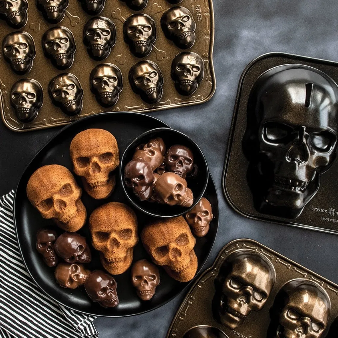 Nordic Ware Mini Doodshoofdjes (20x) Bakvorm* Speciale Bakvormen