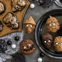 Nordic Ware Monster Mask Bakvorm* Speciale Bakvormen