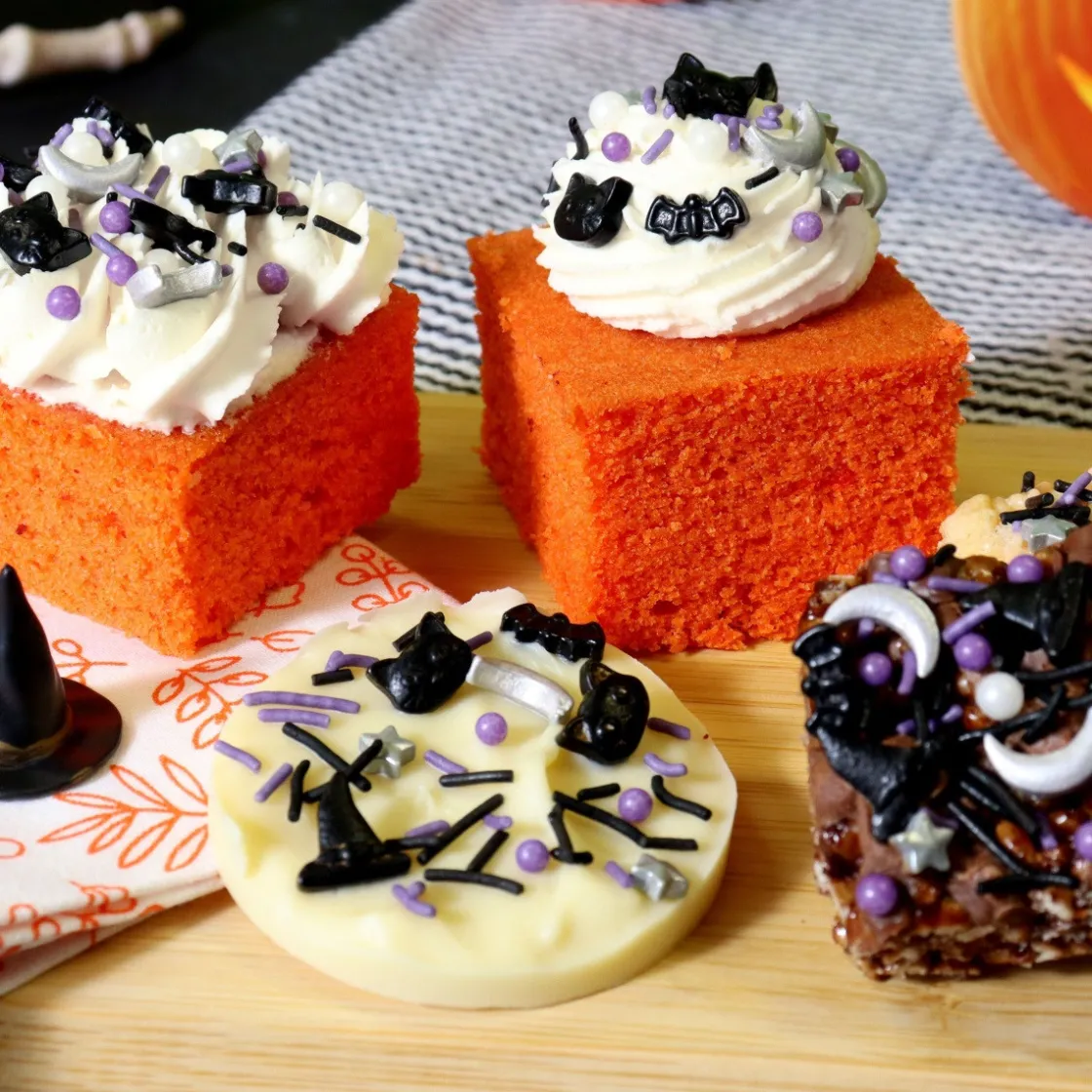 PME Halloween Bewitched Sprinkle Mix (Out of the Box) 60g* Eetbare Strooisels