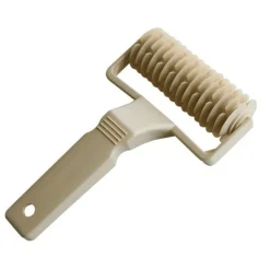 Overig Vlaairuitenroller kunststof 12cm* Brood En Vlaai Decoratie|Bakhulpmiddelen