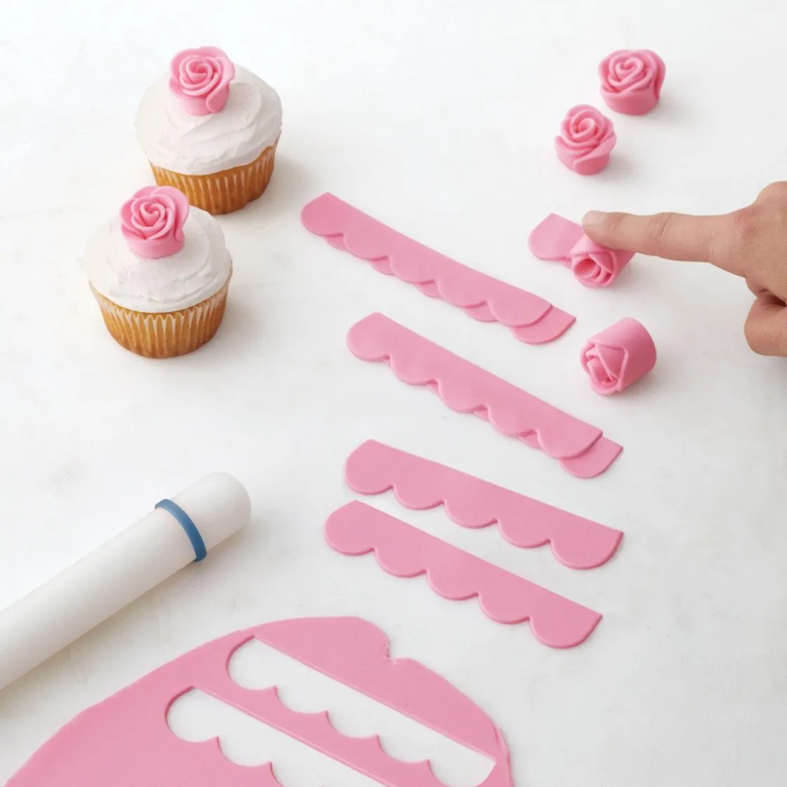 Wilton Uitsteker Easy Blooms* Sierrand Stekers|Bloem En Blad Stekers